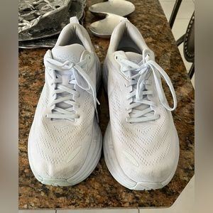 HOKA BONDI 8